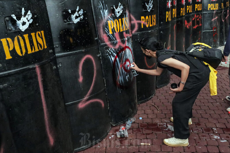 Demonstrasi di Bandung Berlanjut, Kini Desakan Menguat Tuntut Kapolri Dicopot